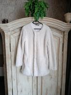 Creme kleurige jas maat M, Kleding | Dames, Jasjes, Kostuums en Pakken, Ophalen of Verzenden, Zo goed als nieuw, Maat 38/40 (M)