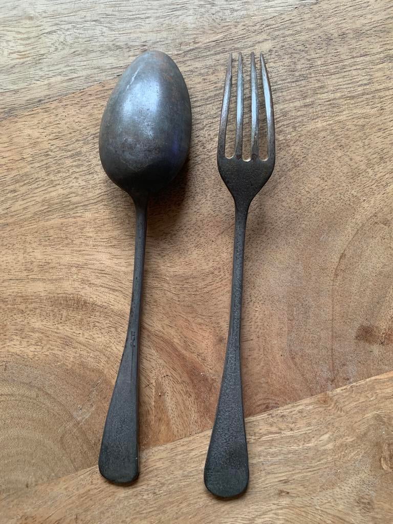 Oud bestek vork en lepel, Verzamelen, Militaria | Tweede Wereldoorlog, Ophalen of Verzenden, Nederland, Overige typen