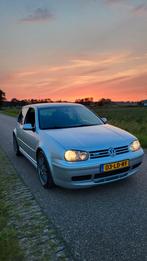 Volkswagen Golf GTI 25 Jahre | Jubi 69/100, Voorwielaandrijving, 1254 kg, Stof, Zwart