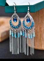 Nieuwe blauwe oorbellen met strass, Hangers, Nieuw, Ophalen of Verzenden, Zilver