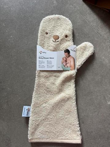 Nifty Baby Shower Glove ongebruikt beschikbaar voor biedingen