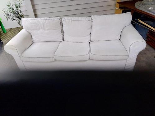 GRATIS Ikea 3-zitsbank EKTORP, Huis en Inrichting, Banken | Bankstellen, Gebruikt, Rechte bank, Driepersoons, 200 tot 250 cm, 75 tot 100 cm