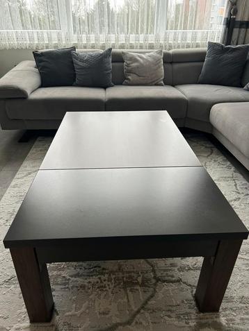 Salontafel beschikbaar voor biedingen