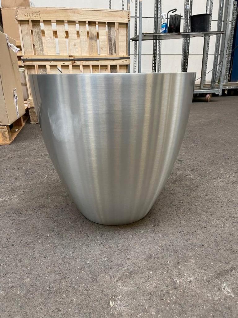 Bubba bloempot - plantenbak, Ophalen, 40 cm of meer, Rond, Metaal