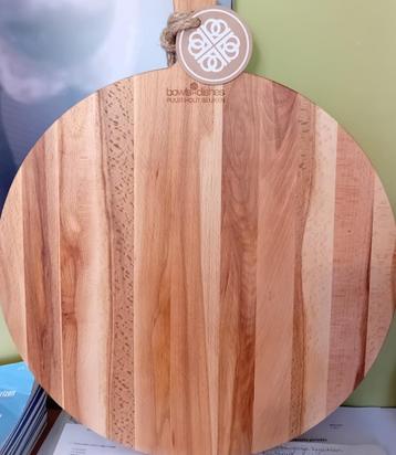 Houten snijplank beschikbaar voor biedingen
