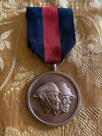 Belgische oudstrijders medaille beschikbaar voor biedingen