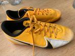 Nike mercurial voetbalschoenen, Sport en Fitness, Voetbal, Maat XS of kleiner, Ophalen of Verzenden, Gebruikt, Schoenen