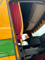 Gordijnen vrachtwagen rood met gouden franjers, Auto-onderdelen, Vrachtwagen-onderdelen, Ophalen of Verzenden, Nieuw, Scania, Interieur en Bekleding
