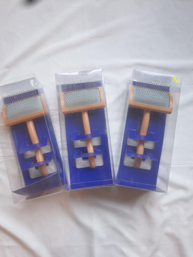 Gebogen slicker borstel maat small, Dieren en Toebehoren, Honden-accessoires, Ophalen of Verzenden, Nieuw