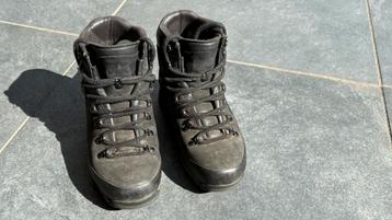 Bergschoenen Meinle M2 maat 245M  (38,5 - 39) beschikbaar voor biedingen