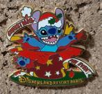 Disney pin  - Stitch Christmas Event   LE400, Verzamelen, Disney, Ophalen of Verzenden, Overige figuren, Zo goed als nieuw