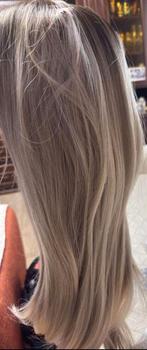 Mooie pruik, vlindermodel. Blond met highlights., Ophalen of Verzenden, Nieuw, Pruik of Haarverlenging