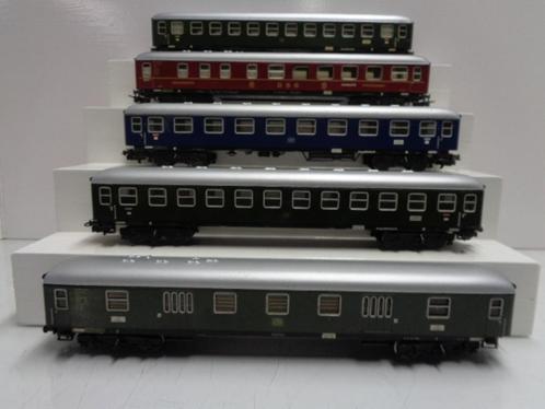 Marklin stam(01) 4022-4022-4023-4026-4032 D-trein rijtuigen., Hobby en Vrije tijd, Modeltreinen | H0, Gebruikt, Wagon, Wisselstroom