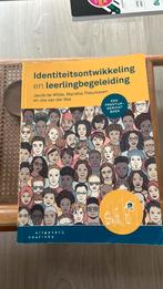 Identiteitsontwikkeling en leerlingbegeleiding, Boeken, Gelezen, Ophalen of Verzenden, Jacob de Wilde; Mariëlle Theunissen; Jos van der Wal