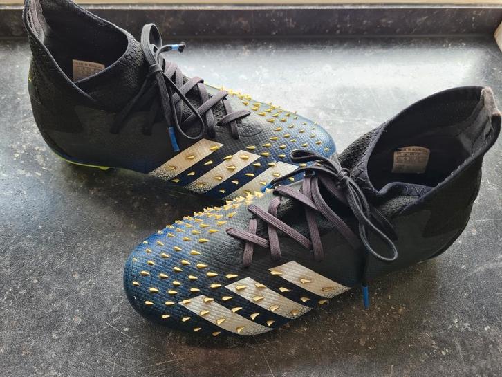Adidas preditor mt 39,5, Sport en Fitness, Voetbal, Gebruikt, Schoenen, Maat XS of kleiner, Ophalen