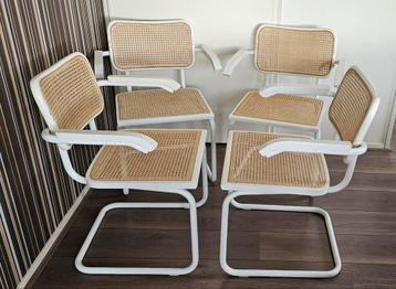 4 Witte cesca stoelen met witte armleuningen Marcel Breuer  beschikbaar voor biedingen