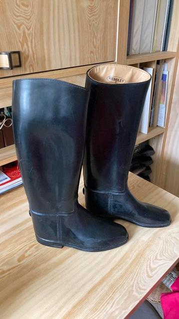 Rijlaarzen maat 37 Wembley beschikbaar voor biedingen