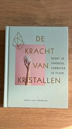 Emma Lucy Knowles - De kracht van kristallen, Boeken, Achtergrond en Informatie, Ophalen of Verzenden, Zo goed als nieuw, Emma Lucy Knowles