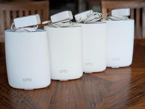 Orbi Wifi triband Mesh netwerk, snelle naadloze connectie, Computers en Software, WiFi-versterkers, Zo goed als nieuw, Ophalen of Verzenden