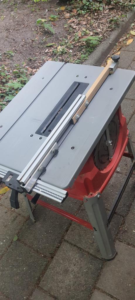 Einhell Zaagtafel inclusief Zaagslee NAUWKEURIG RECHT ZAGEN, Doe-het-zelf en Verbouw, Gereedschap | Zaagmachines, Gebruikt, Cirkelzaag