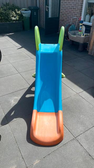 Kinderglijbaan beschikbaar voor biedingen