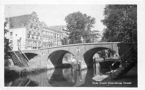 (300-436-023) Utrecht Oude Gracht, Verzamelen, Ansichtkaarten | Nederland, Utrecht, Verzenden