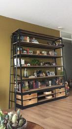 Rootsman industriele boekenkast massief hout metaal en eiken, Huis en Inrichting, Ophalen, Met plank(en), Gebruikt, 200 cm of meer