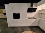 Showroom keuken Compleet met APP De Soft kitchen, Huis en Inrichting, Keuken | Complete keukens, Overige materialen, Wit, Hoekkeuken