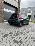 Toyota Aygo X-First Stoelverwarming Leder Carplay Camera, Voorwielaandrijving, 4 stoelen, Origineel Nederlands, Bedrijf