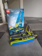 LEGO technic Catamaran 42105, Kinderen en Baby's, Speelgoed | Duplo en Lego, Zo goed als nieuw, Ophalen