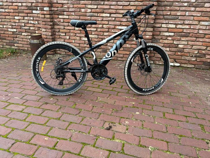 Zonix 24 inch ATB, Fietsen en Brommers, Fietsen | Mountainbikes en ATB, Gebruikt, Heren, Overige merken, Minder dan 45 cm, Fully