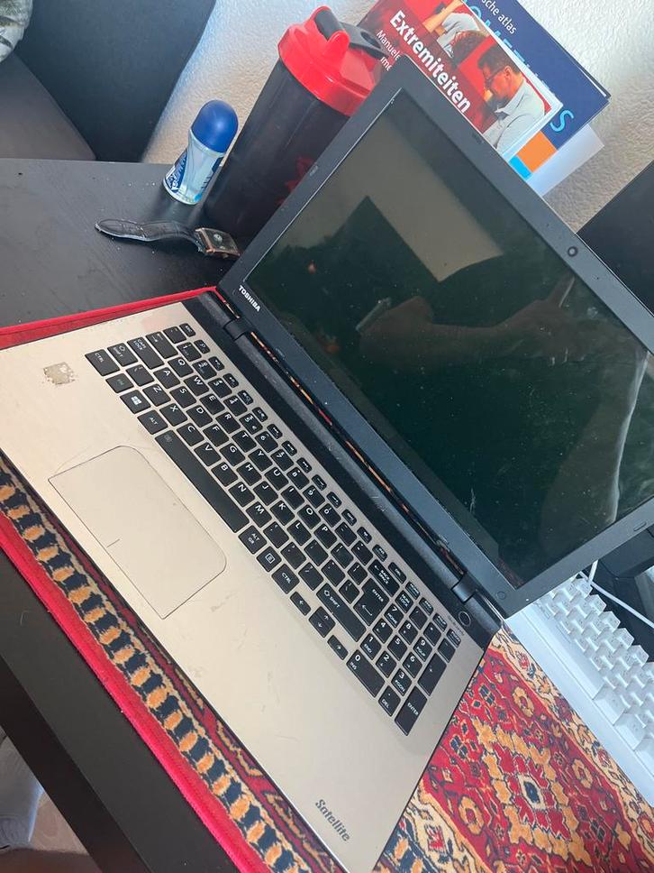 Toshiba Laptop, Computers en Software, Windows Laptops, Gebruikt, 15 inch, HDD, Onbekend, 4 GB, Qwerty, Ophalen