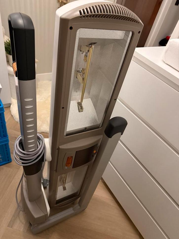 Zonnebank inklapbaar, Witgoed en Apparatuur, Zonnebanken en Gezichtsbruiners, Zo goed als nieuw, Zonnebank enkelzijdig, Minder dan 10 lampen