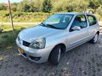Renault Clio 1.2 55KW E3 2006 Grijs, Voorwielaandrijving, Stof, 74 pk, Zwart