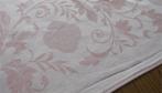 Fraai tafelkleed, pastelroze, mooi klassiek patroon, Antiek en Kunst, Antiek | Kleden en Textiel, Ophalen of Verzenden