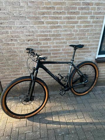 Te koop mooie Stevens 29 inch mountainbike beschikbaar voor biedingen