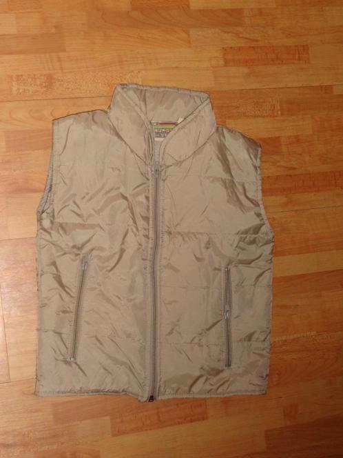bodywarmer mt 128, Kinderen en Baby's, Kinderkleding | Maat 128, Zo goed als nieuw, Jongen of Meisje, Jas, Ophalen of Verzenden