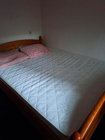 Bed met matras