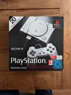 PlayStation Classic met controllers, Ophalen of Verzenden, Zo goed als nieuw, Met 2 controllers, Met games
