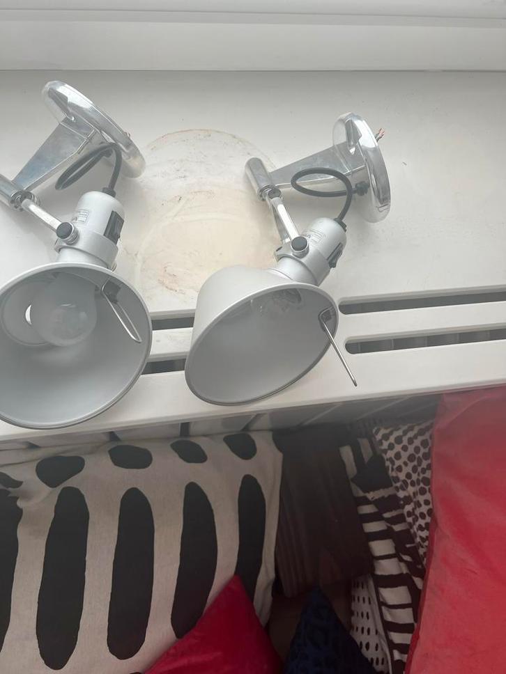 Artemide wandspots - set van 3 - verstelbaar, Huis en Inrichting, Lampen | Tafellampen, Gebruikt, Minder dan 50 cm, Metaal, Ophalen of Verzenden