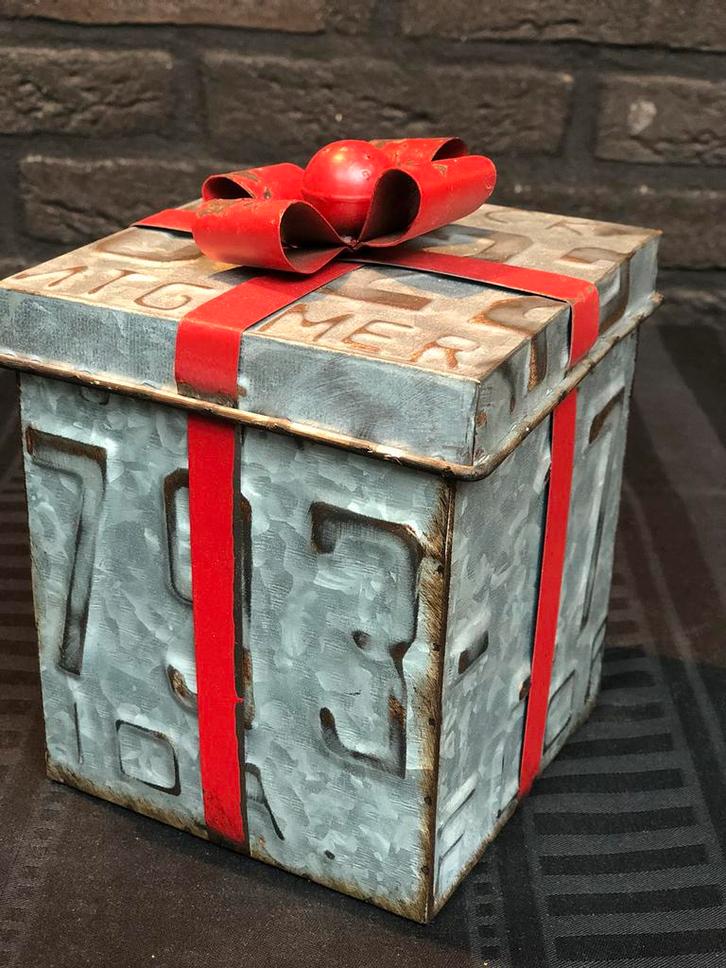 Mooi blik met rode strik, Verzamelen, Blikken, Nieuw, Overige, Ophalen