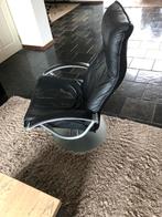 Twee zwarte leren draaistoelen - Bijenkorf, Huis en Inrichting, Ophalen, Twee, Zwart, Leer