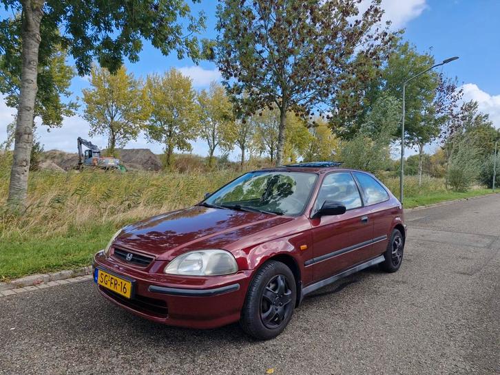 Honda Civic 1.4i S, Helemaal Orgineel & Roestvrij !, Auto's, Honda, Bedrijf, Civic, Benzine, Hatchback, Handgeschakeld, Origineel Nederlands