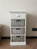 Kastje met houten mandjes van Amazon, Huis en Inrichting, Kasten | Ladekasten, 1 of 2 laden, Zo goed als nieuw, Minder dan 100 cm