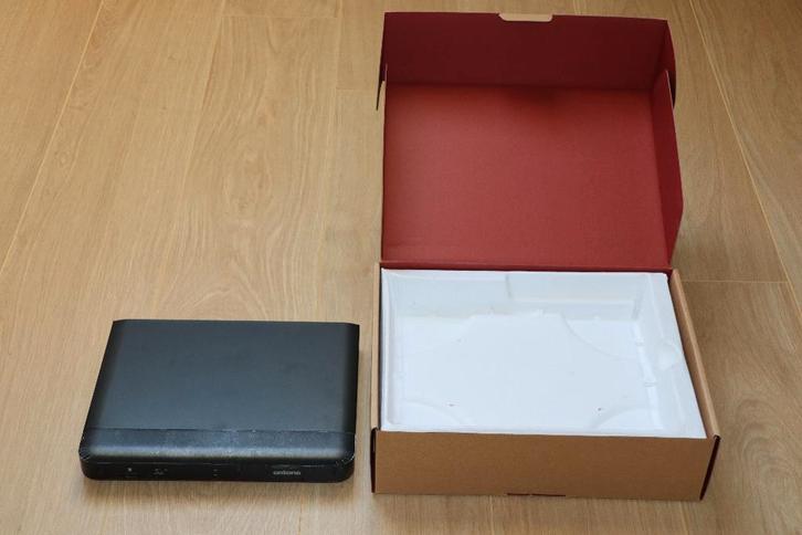 Entone Amulet 515 Caiway NIEUW in doos, Audio, Tv en Foto, Decoders en Harddiskrecorders, Nieuw, Decoder, Ophalen of Verzenden