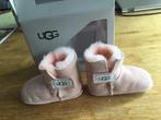 Baby Uggs, Ophalen of Verzenden, Zo goed als nieuw, Jongetje of Meisje