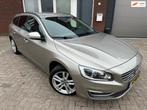 Volvo V60 / Navi / Leder / PDC / Cruise / AUT, Auto's, Euro 5, Stof, Overige brandstoffen, 84 €/maand