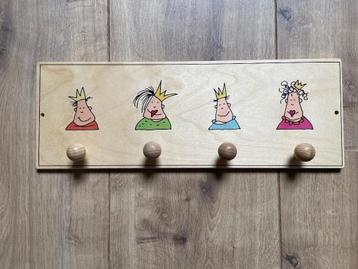 Houten kapstok Janbibejan beschikbaar voor biedingen
