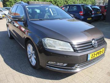 Volkswagen Passat Variant 1.4 TSI Highline PANO/NAVI/LEER/AU beschikbaar voor biedingen