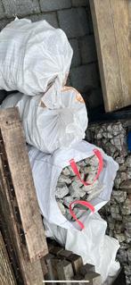 Basalt te koop tegen elk aannemelijk bod, Ophalen, Zo goed als nieuw, Kei, Basalt